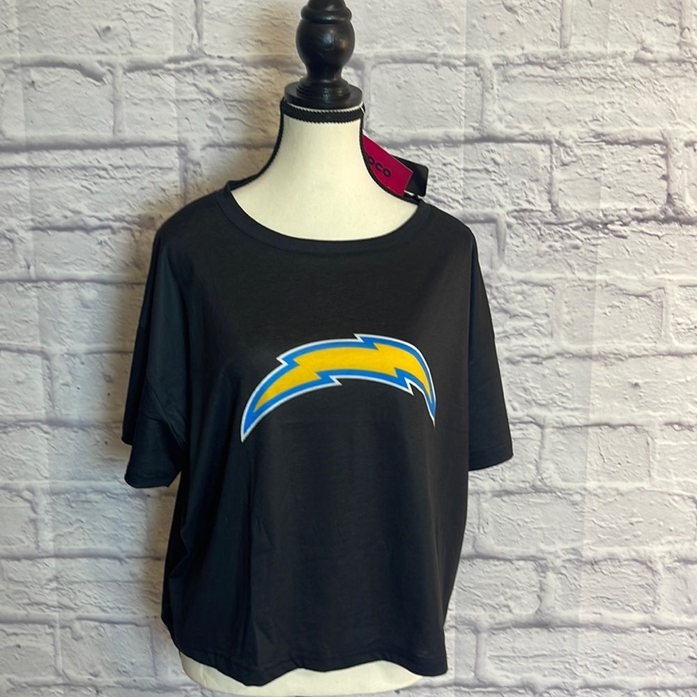 NWT Los Angeles Chargers Womens Black Big Logo Crop Top Size XL short sl…